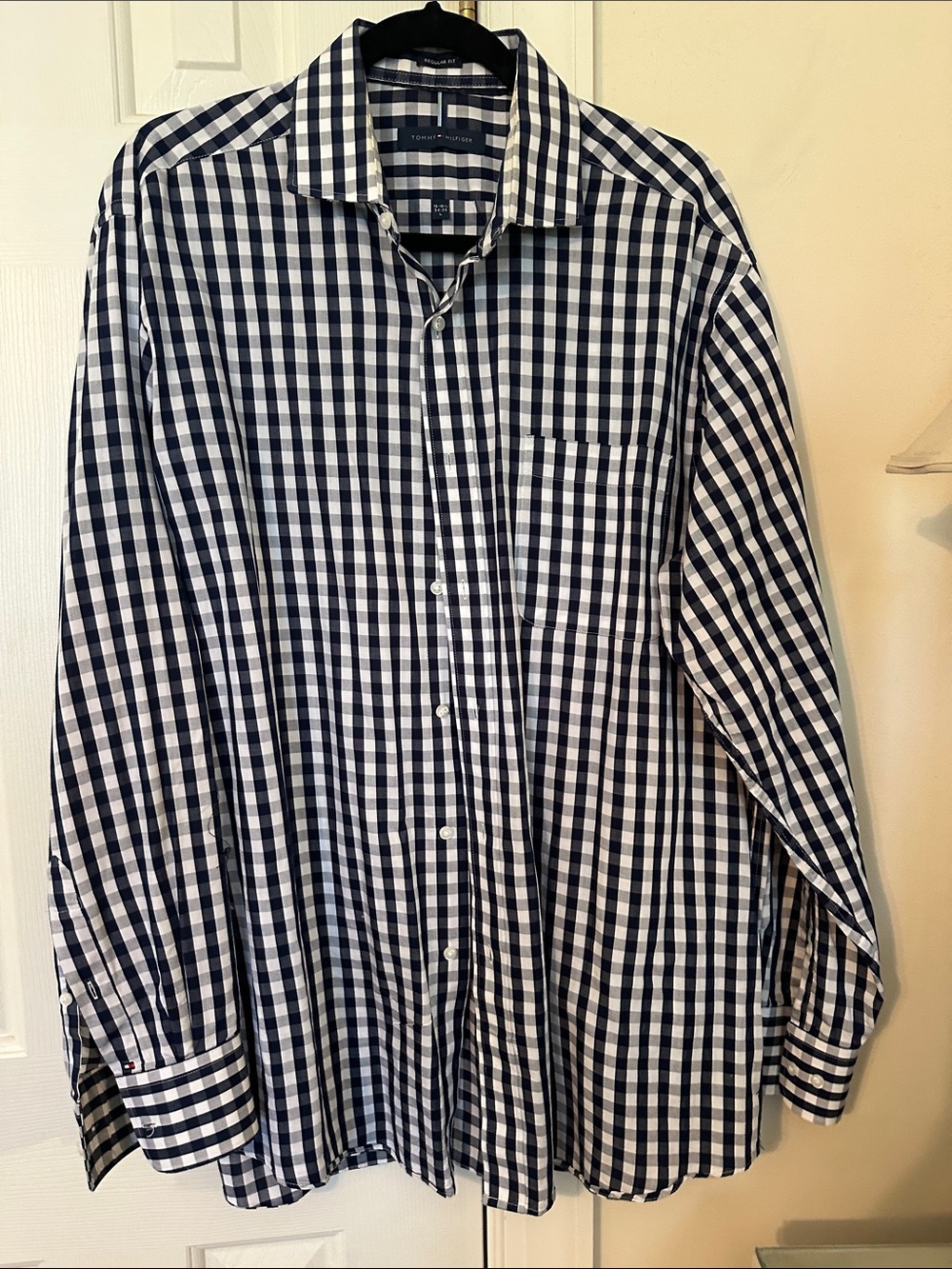 Tommy Hilfiger Men’s Navy and White Gingham Button-Down Shirt